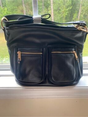 Black Leather Crossbody Bag with Front Zip Pockets